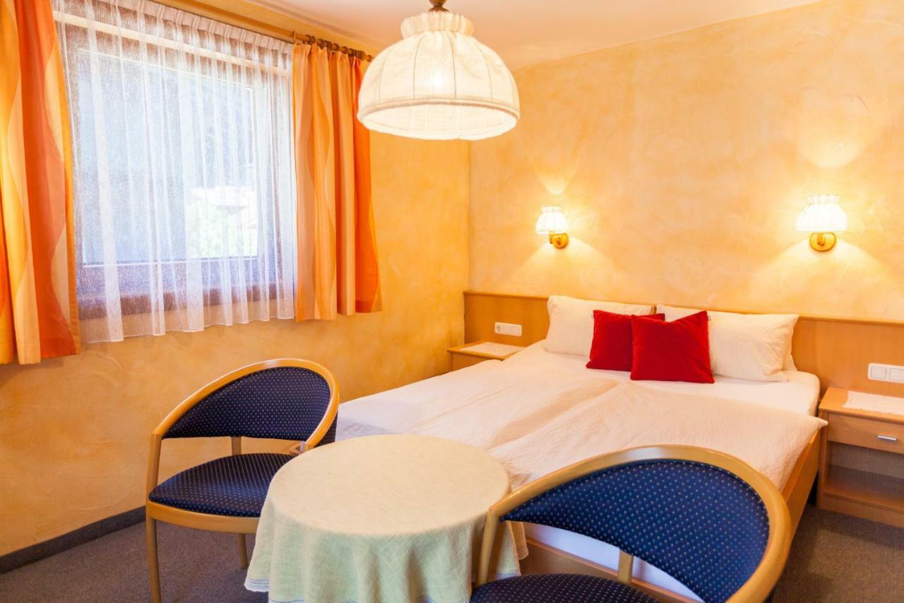 Bed and Breakfast Gaestehaus Elisabeth à Mayrhofen Extérieur photo