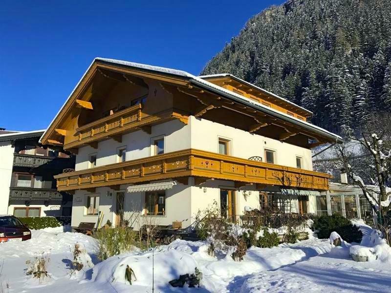 Bed and Breakfast Gaestehaus Elisabeth à Mayrhofen Extérieur photo